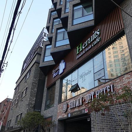 Brown Dot Hotel Чангуон Екстериор снимка