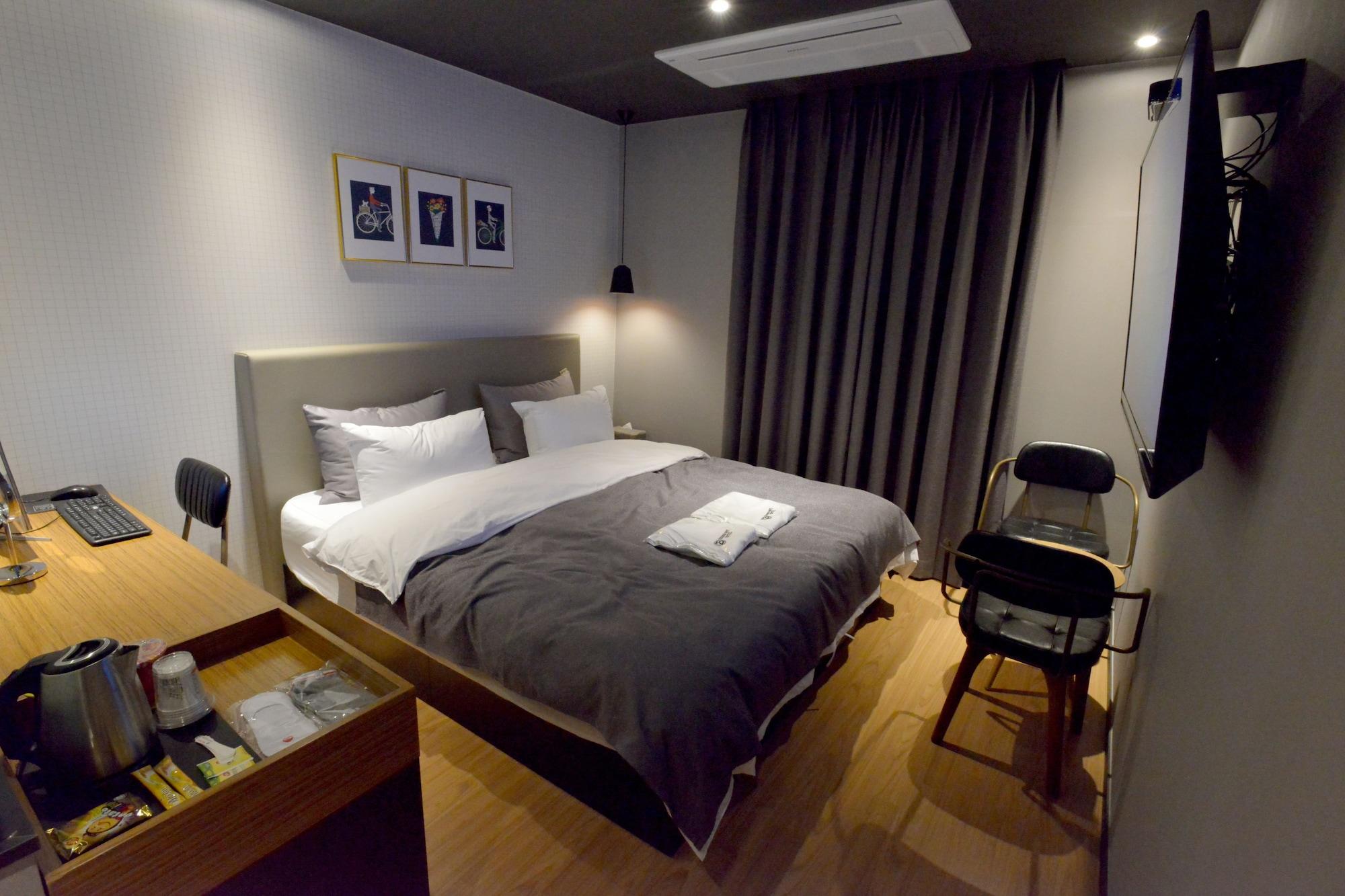 Brown Dot Hotel Чангуон Екстериор снимка