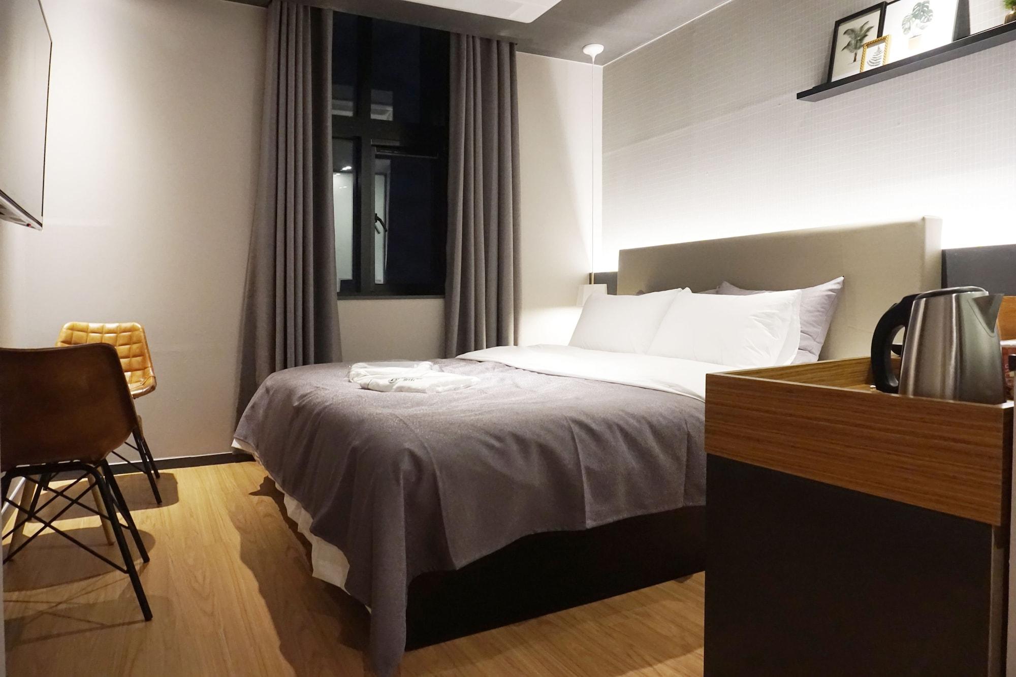 Brown Dot Hotel Чангуон Екстериор снимка