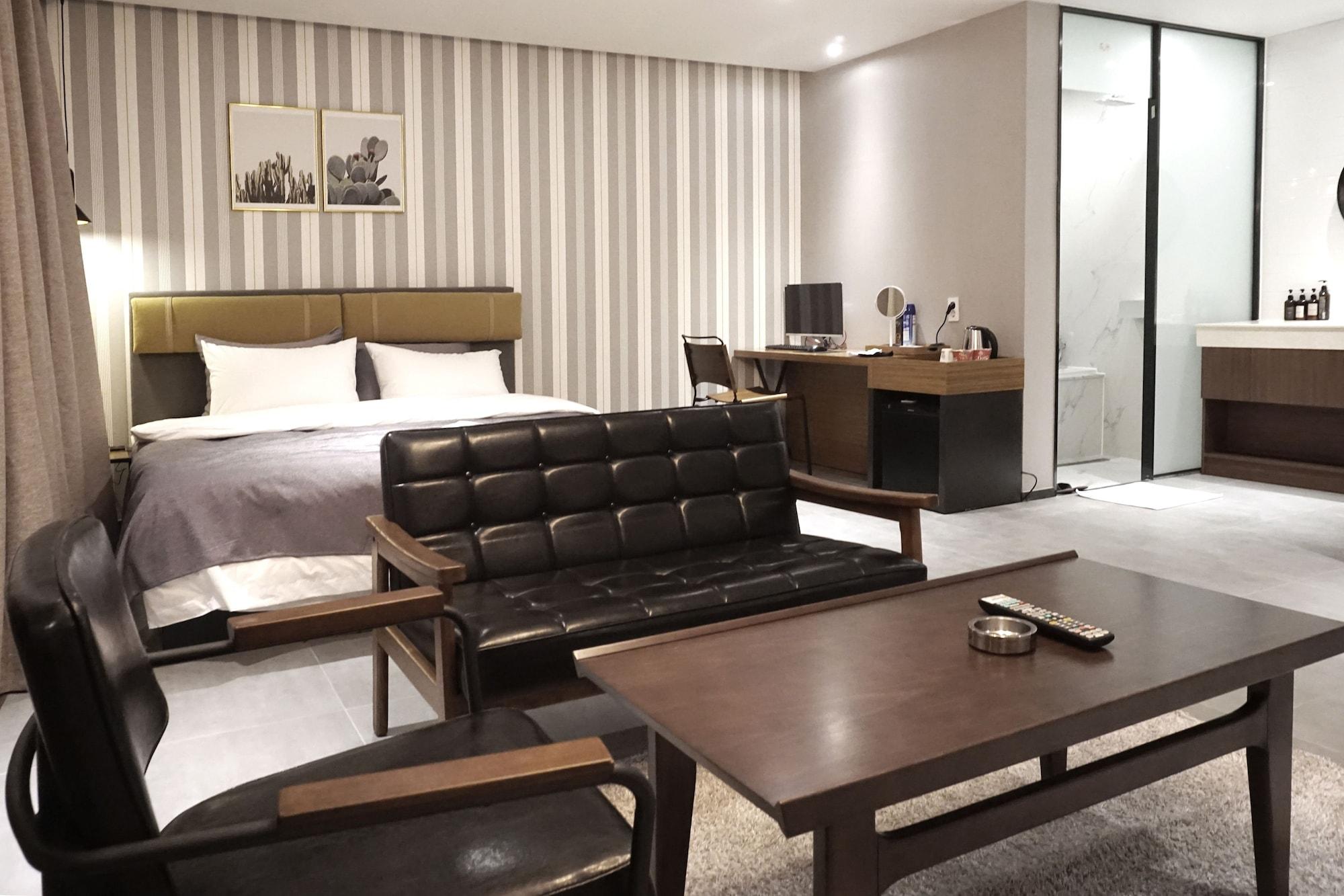 Brown Dot Hotel Чангуон Екстериор снимка