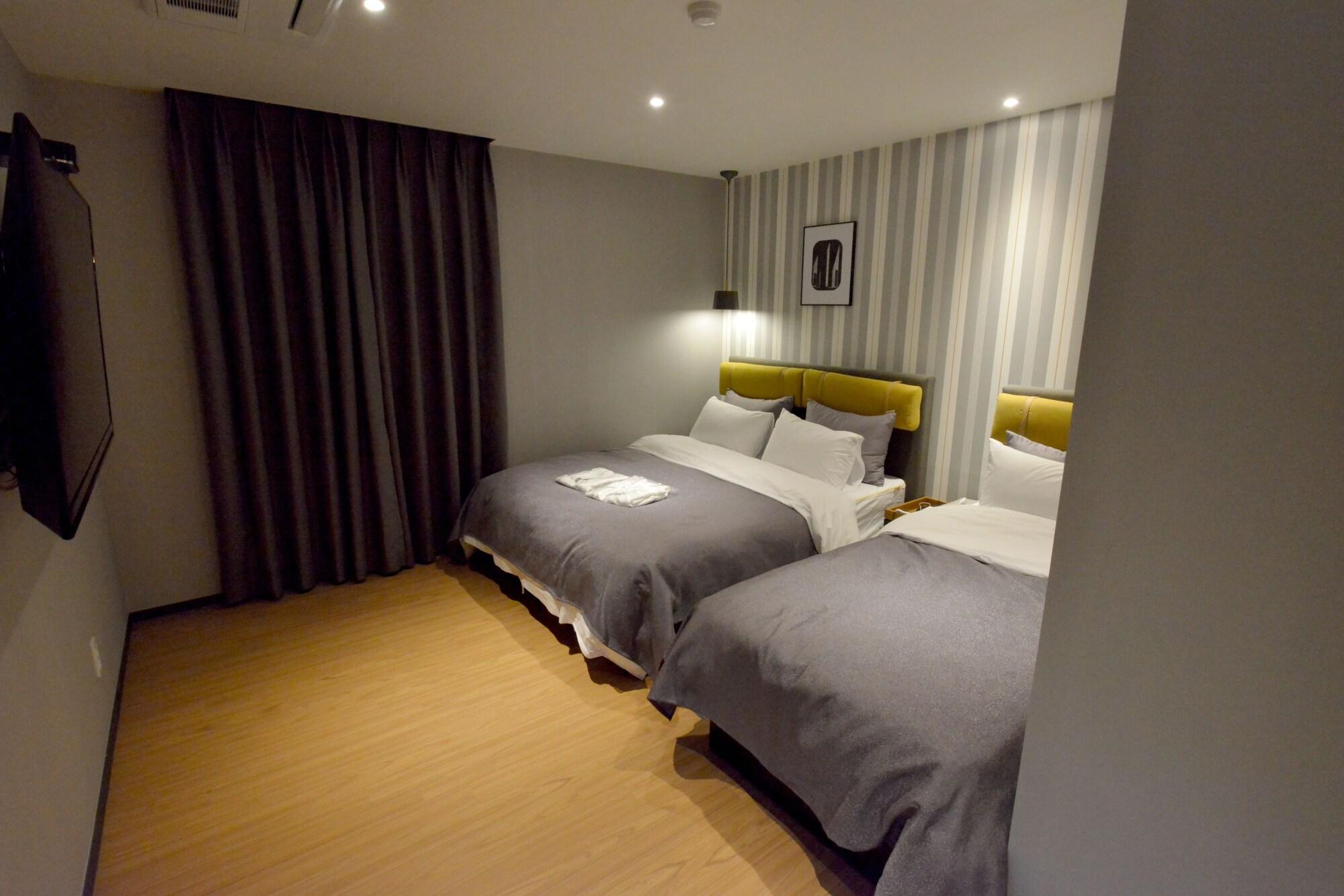 Brown Dot Hotel Чангуон Екстериор снимка