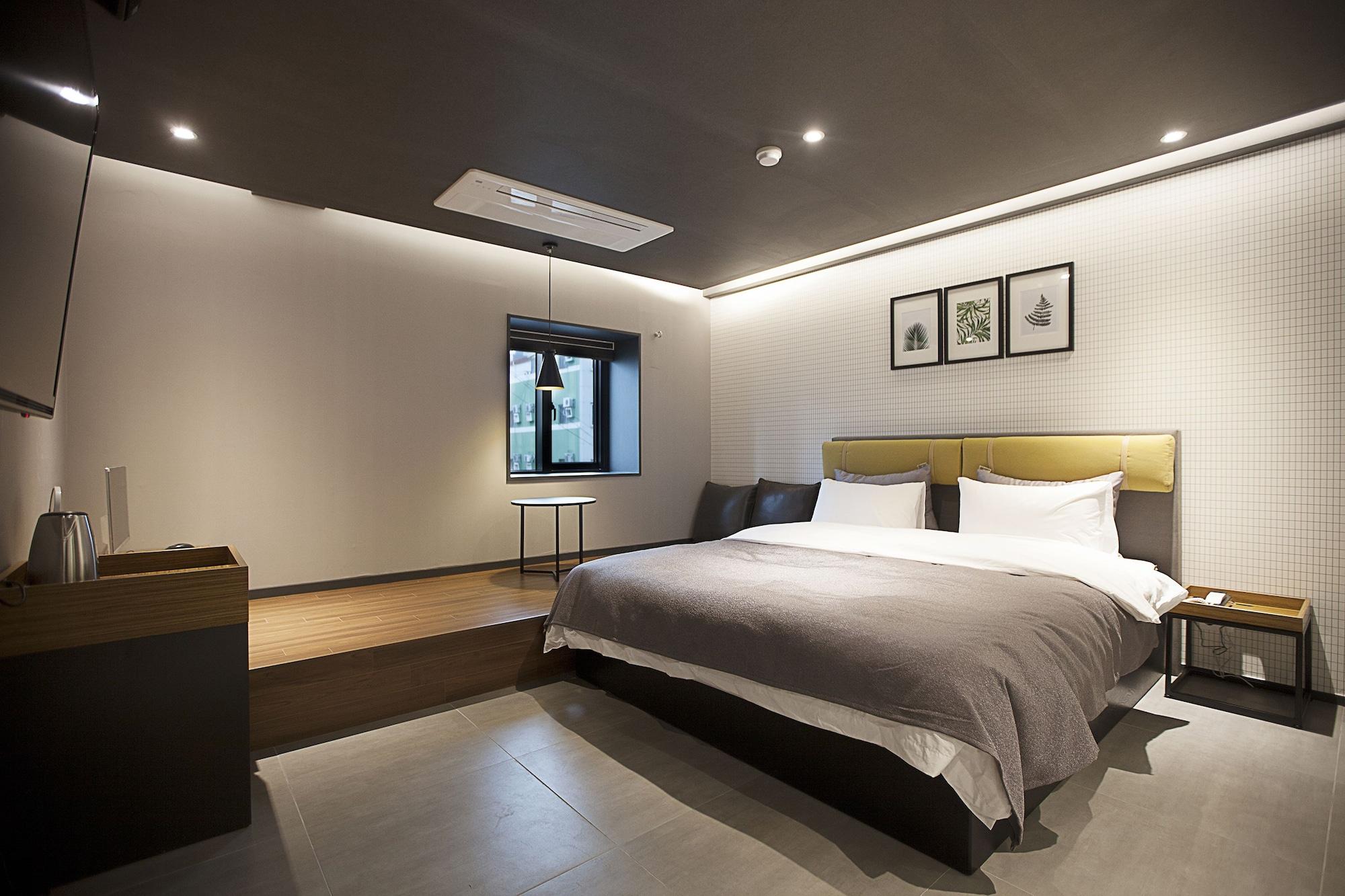 Brown Dot Hotel Чангуон Екстериор снимка