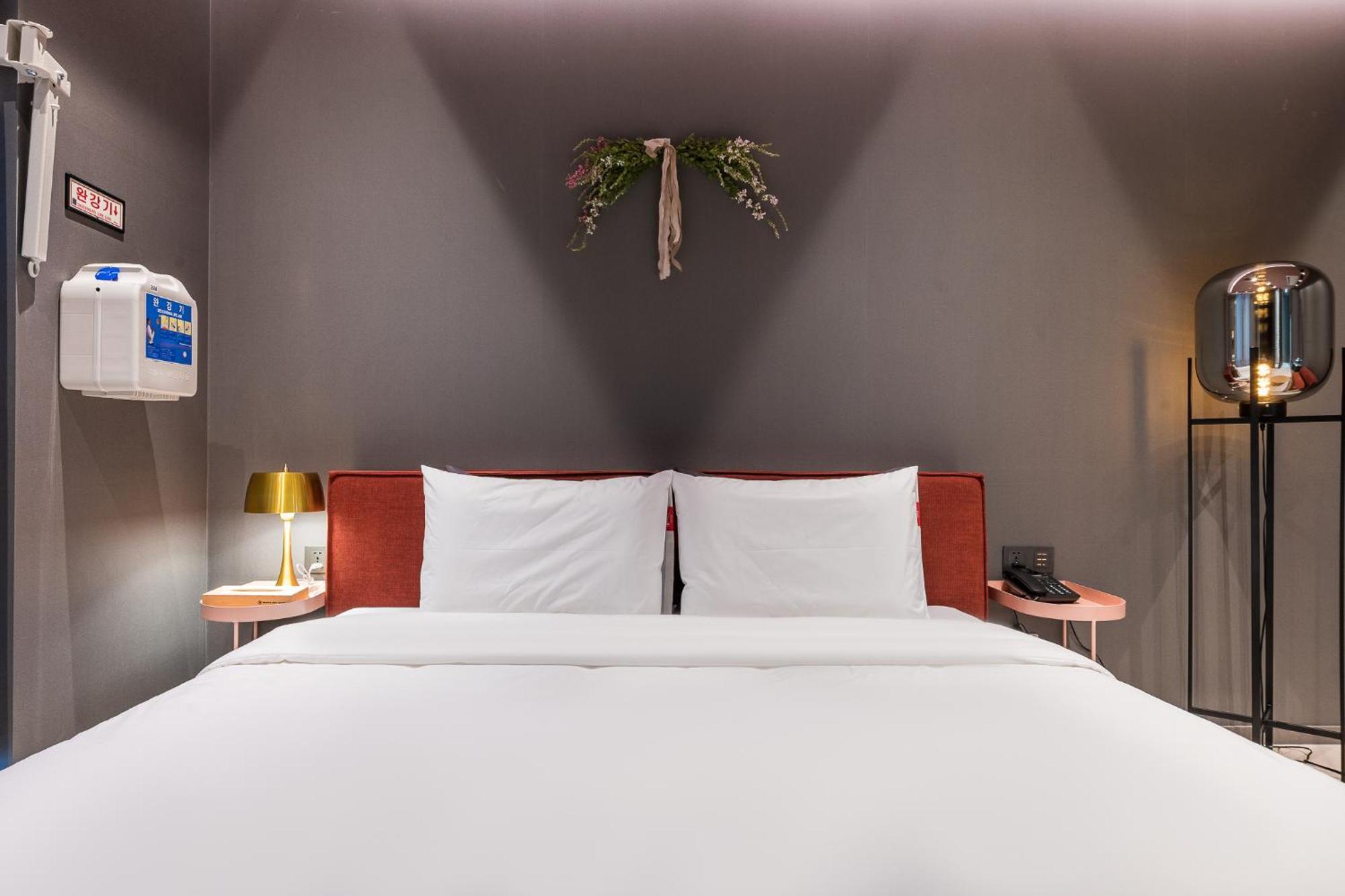 Brown Dot Hotel Чангуон Екстериор снимка