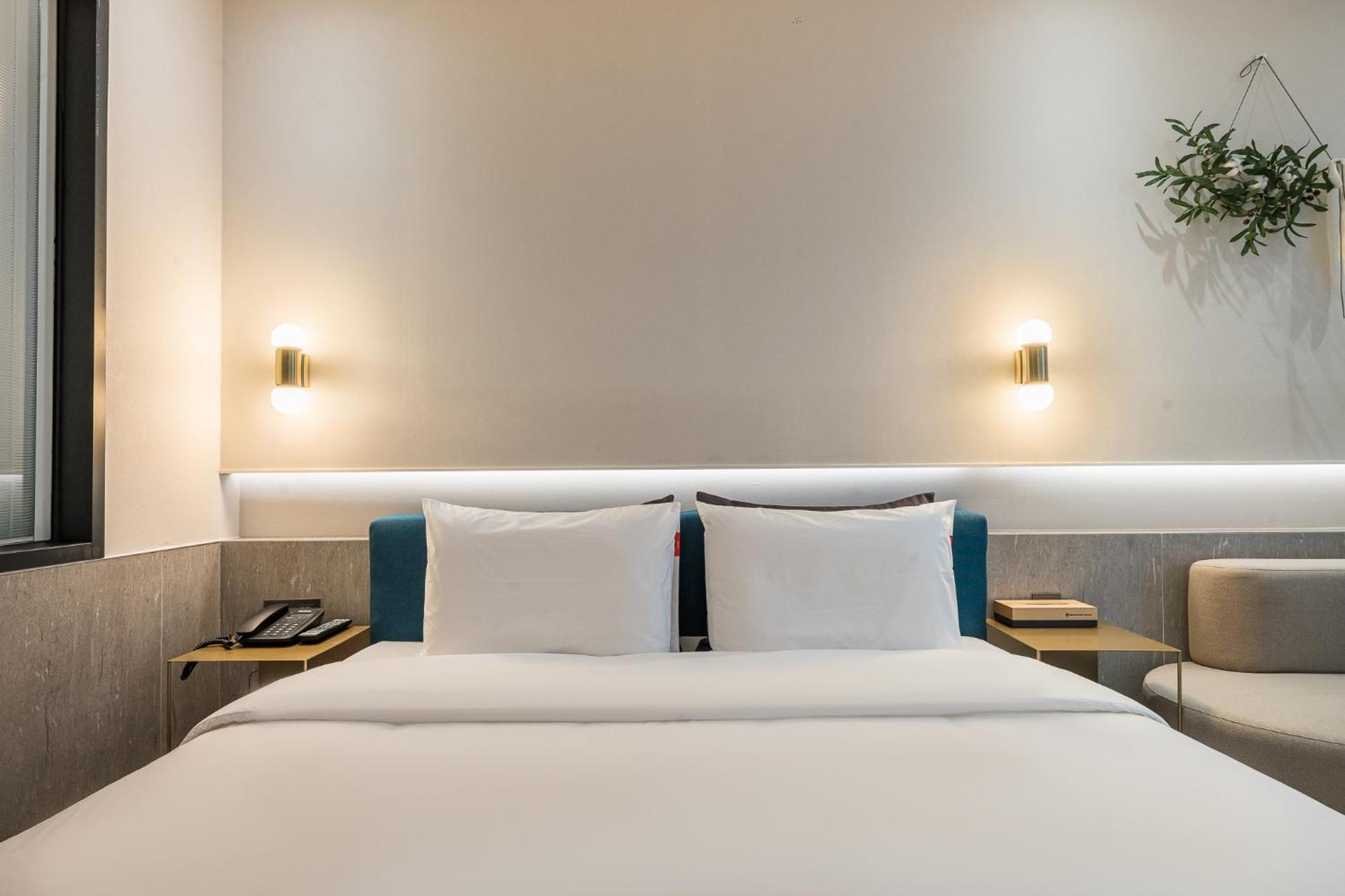 Brown Dot Hotel Чангуон Екстериор снимка