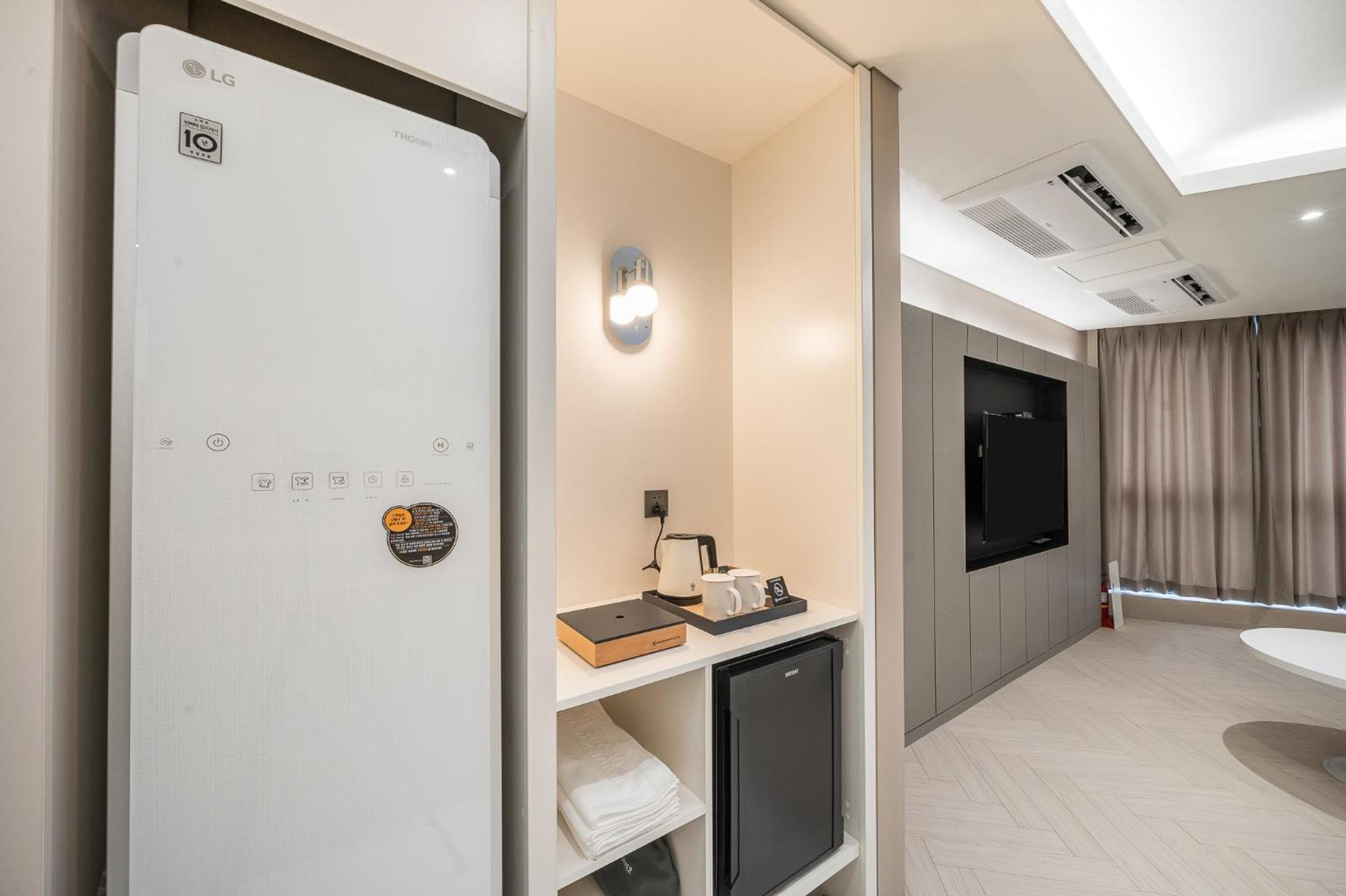 Brown Dot Hotel Чангуон Екстериор снимка