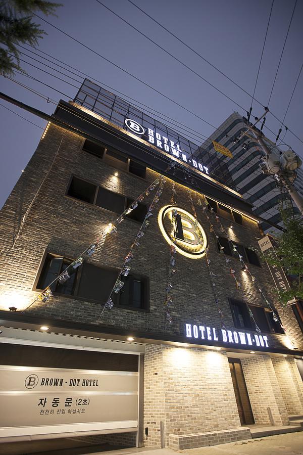 Brown Dot Hotel Чангуон Екстериор снимка